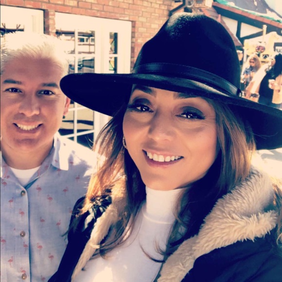 💕💕 Meet the Posher 💕💕 - Picture 1 of 1